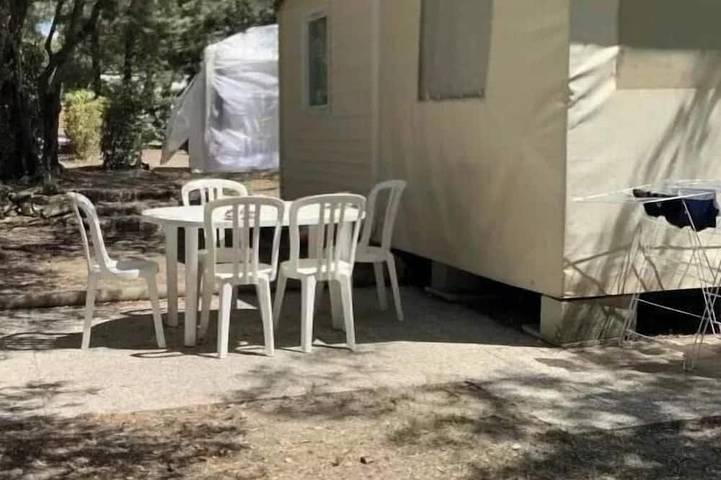 Mobil home pour 4 personnes à Junas