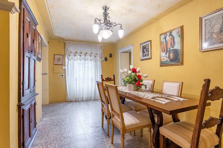 Apartamento de férias "Grillo Rosso 8" com jardim privado e lareira in Molazzana, Garfagnana