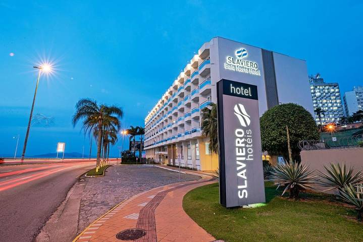Hotel para 2 personas, con vistas además de jardín y balcón - 1