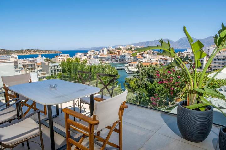Ganze Wohnung, Apartment mit Seeblick, Whirlpool, Meerblick, Wlan und Klimaanlage in Almyros Strand (Agios Nikolaos), Lasithi