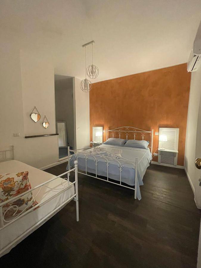 Chambre d’hôte pour 2 personnes, avec balcon à Itri - 3