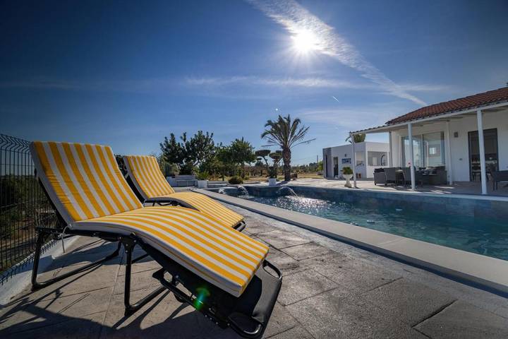 Casa rural para 8 personas, con Terraza y Jardín además de Piscina y Vistas al lago en Turís - 4
