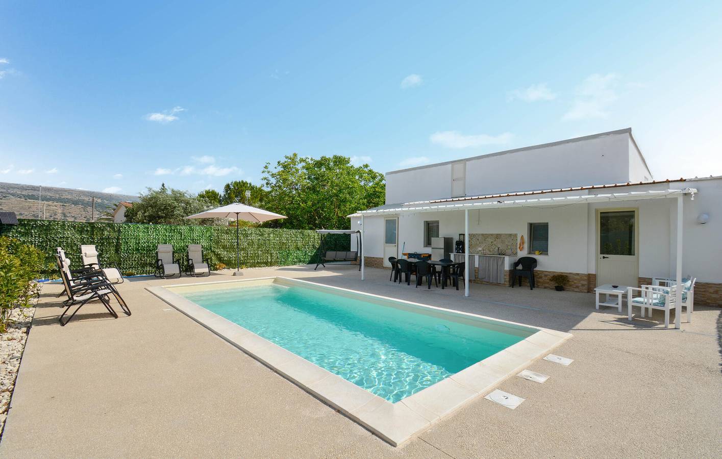 Gemütliche Wohnung mit Pool, Terrasse und Parkplatz in der Nähe von Comiso in Comiso, Ragusa Provinz