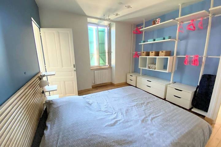 Gîte pour 8 personnes, avec jardin à Bellegarde-sur-Valserine - 2
