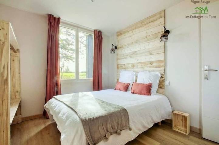 Location de vacances pour 12 personnes, avec jardin et sauna, animaux acceptés à Brens - 2