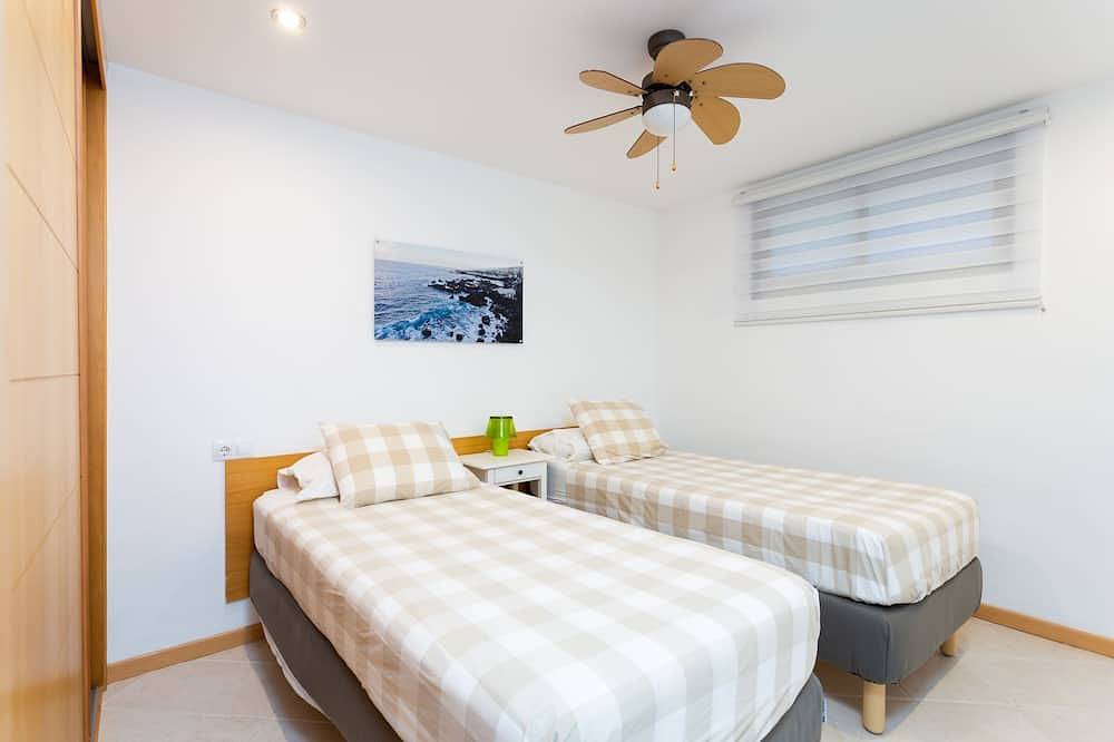 Entire apartment, Tenerife Adeje Paradise View From The Ocean in Playa Paraíso, Adeje