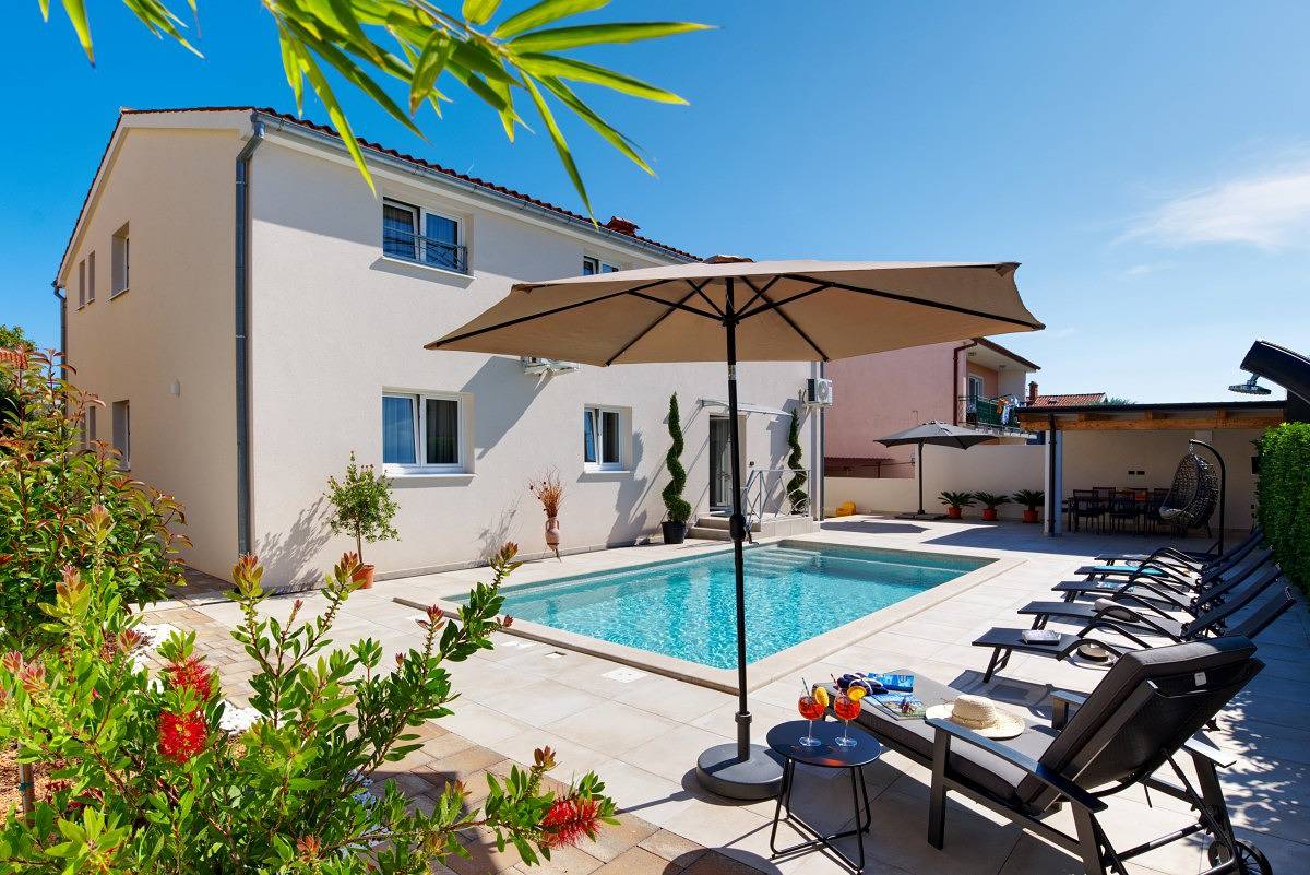 Villa für 8 Personen in Stinjan, Pula