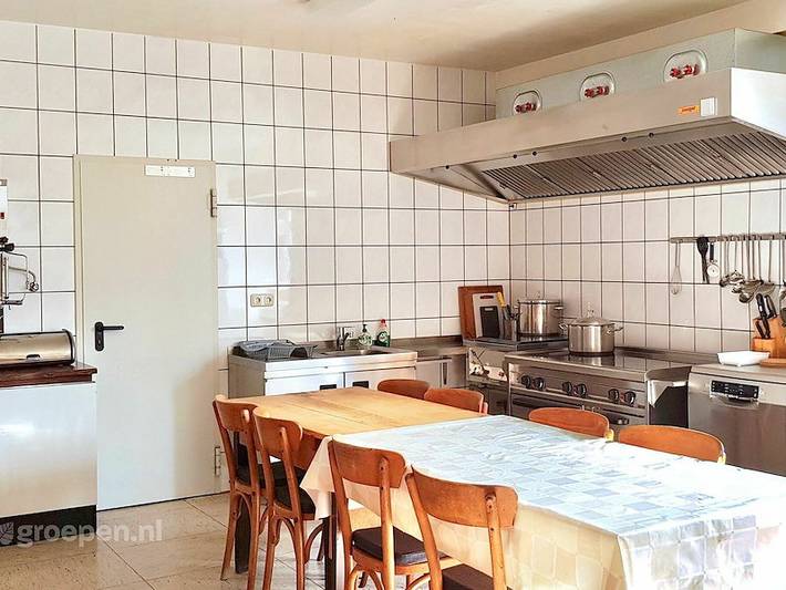 Ferienhaus für 18 Personen, mit Terrasse und Balkon/Terrasse im Nationalpark Eifel - 2