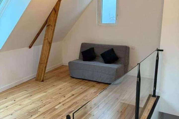 Appartement entier, Au cœur du chaos – Appartement chaleureux avec vue sur le lac in Huelgoat, Région de Châteaulin