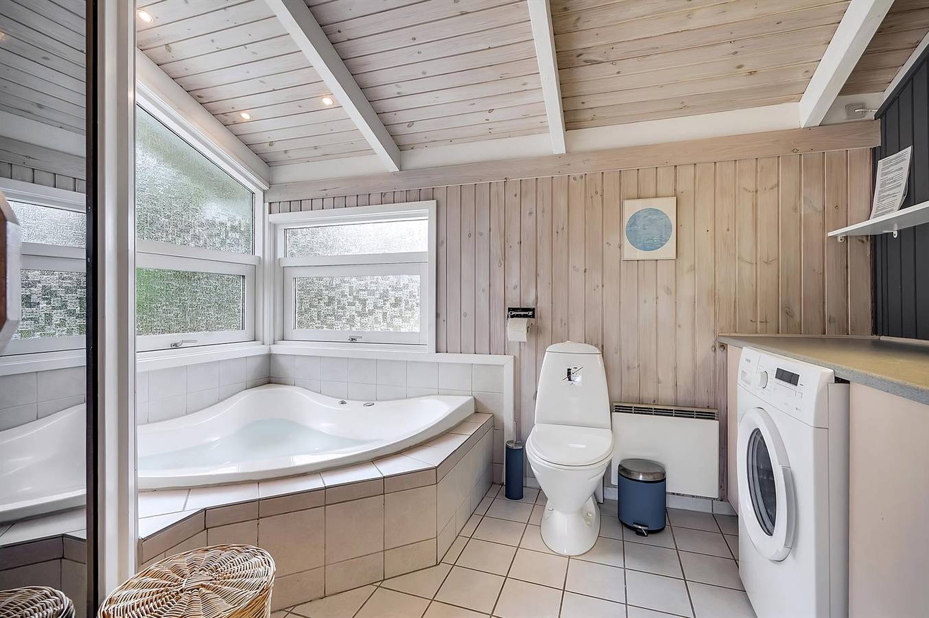 Beautiful home in Hals w/ 4 Bedrooms, Sauna and Wifi in Hals, Limfjord in Nordjütland