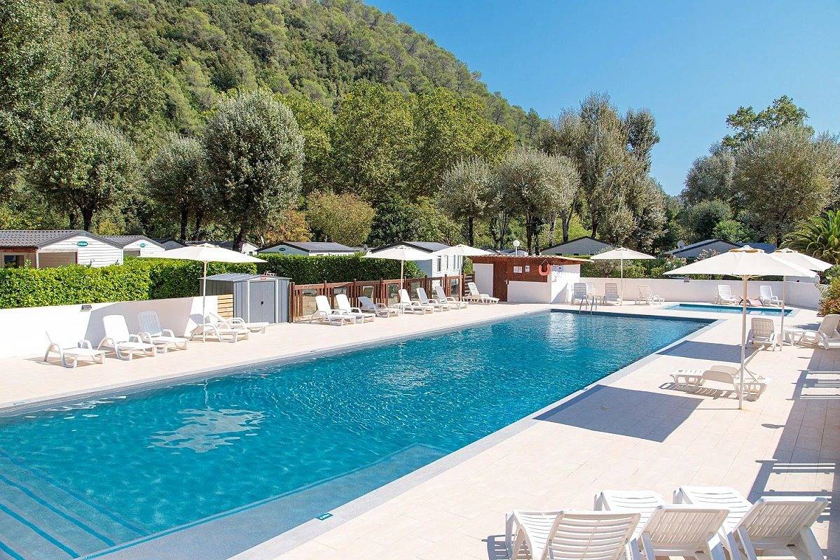 Camping 4 étoiles - Parc aquatique - eeic0d in Roquefort-les-Pins, Cannes und Umgebung