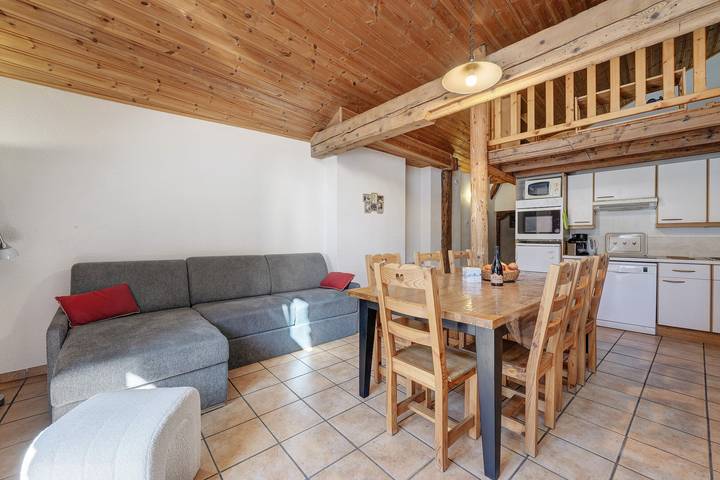 Gîte pour 8 personnes, avec balcon à Lanslebourg-Mont-Cenis