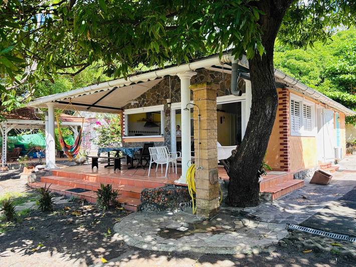 Location de vacances pour 6 personnes, avec terrasse à Saint-Pierre (ville) - 4