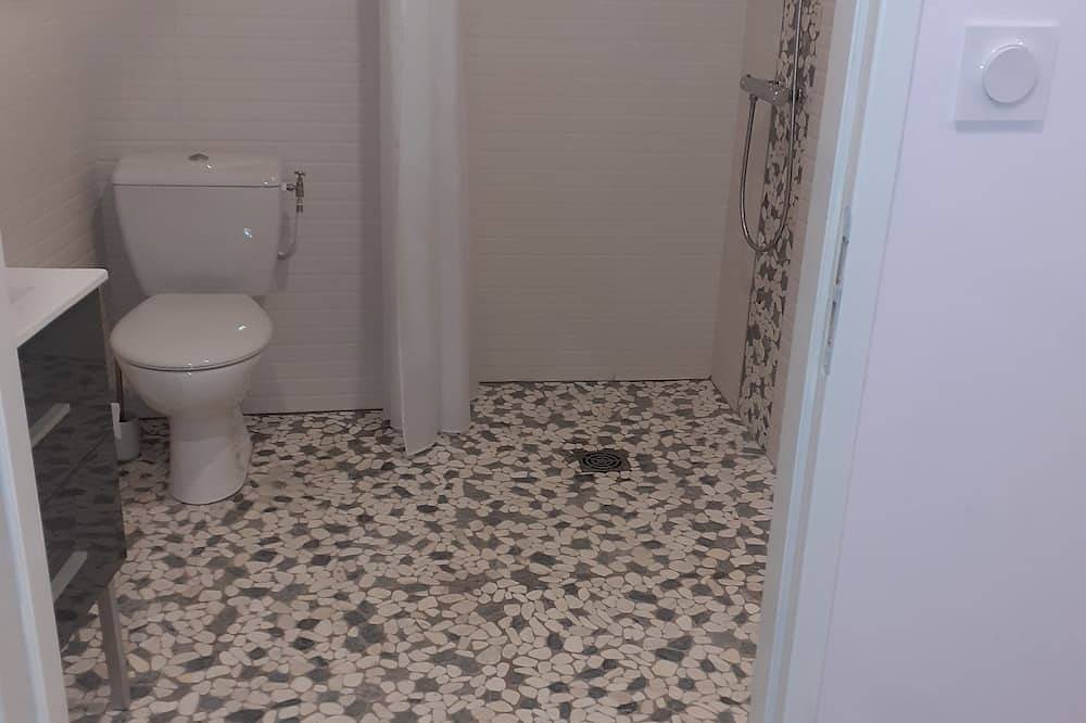 \"Maison Rose\" Alet   maison ind. cité médiévale tennis gratuit, rivière piscine in Alet-les-Bains, Région de Limoux
