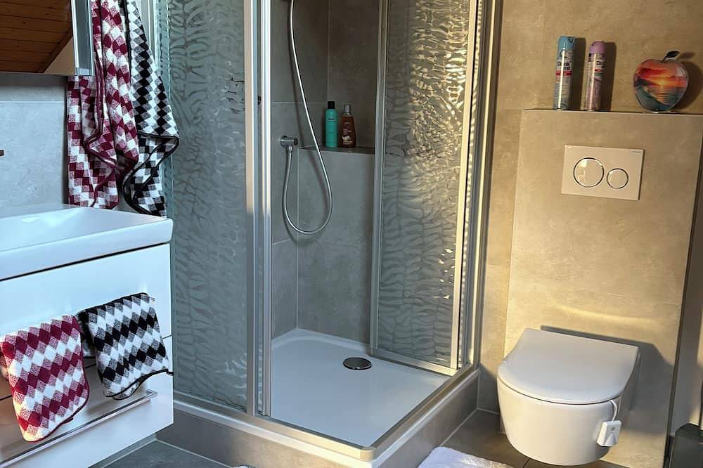 Ganze Wohnung, Gemütliche Ferienwohnung Schloßblick Apartment in Geisenheim am Rhein - Rheingau in Geisenheim, Rheingau-Taunus-Kreis