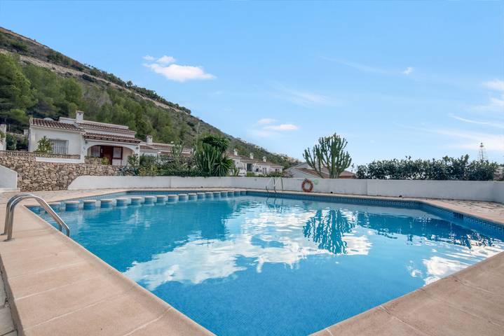 Casa de vacaciones para 4 personas, con jardín y piscina para niños - 1