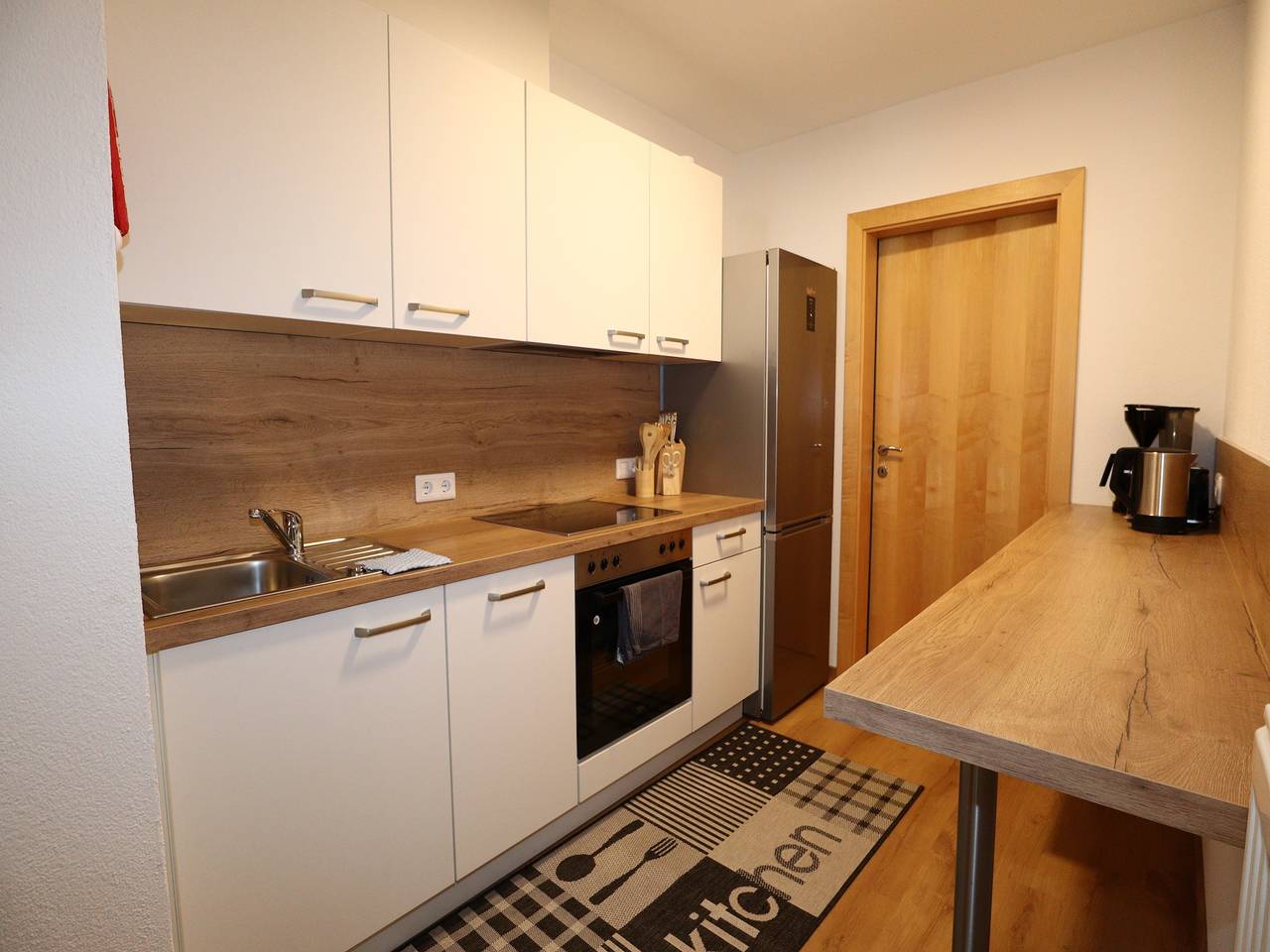 Ganze Wohnung, Wohnung in Strengen mit Bergblick in Lechtaler Alpen, Strengen