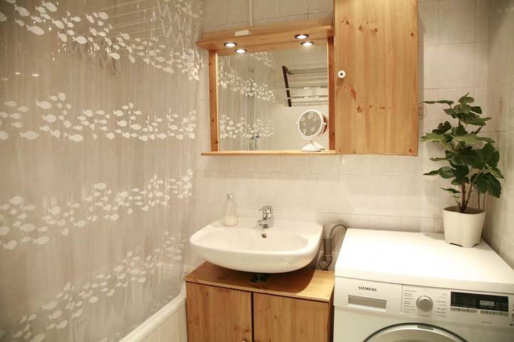 Gîte pour 4 personnes, avec terrasse et jardin dans Office De Tourisme De Tignes Le Lac - 4