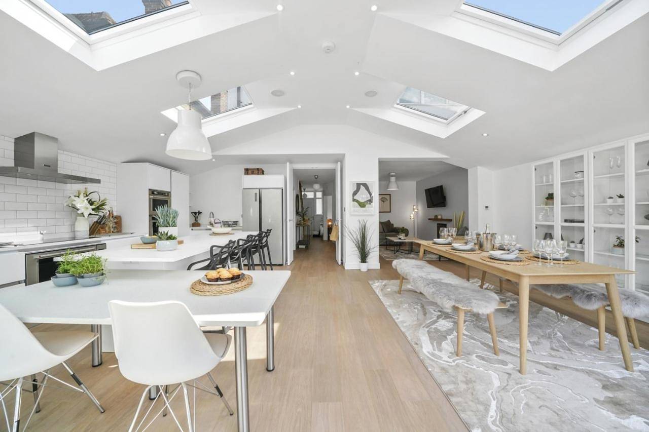 Clarence House-Windsor-Parking-5 bed in Windsor, Berkshire