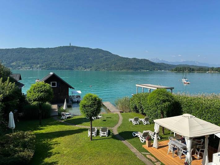 B&B für 2 Personen, mit Terrasse und Garten sowie Seeblick, mit Haustier am Wörthersee