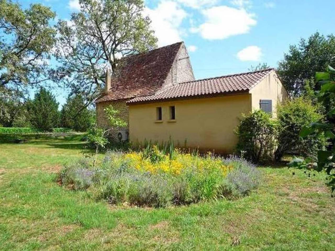 Moderne bakkerijwoning in Salviac met zwembad in Salviac, Lot