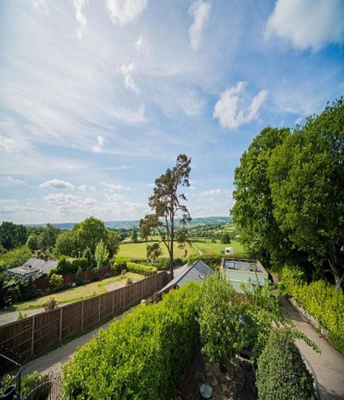 B&b for 2 people, with Balcony and Terrace as well as View in Devon
