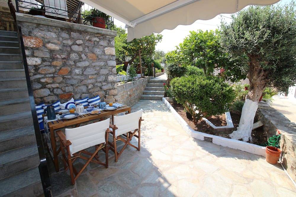 Entire apartment, Azure Haven in Hydra