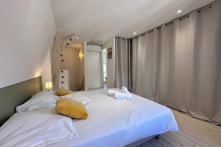 Apartamento entero, Casa Majour - Duplex coeur de ville - T2 - Climatisé in Brive-la-Gaillarde, Brive-la-Gaillarde region