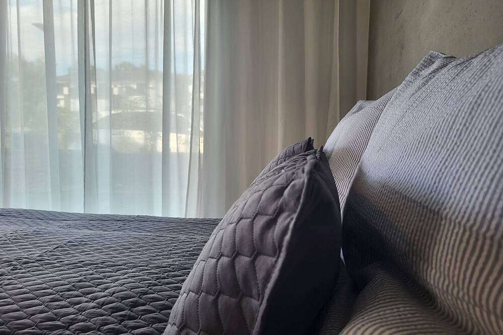 Ganze Wohnung, Apartment 'Schlossterrassen 8b' mit privater Terrasse, Gemeinschaftsgarten und Wlan in Pouch, Muldestausee