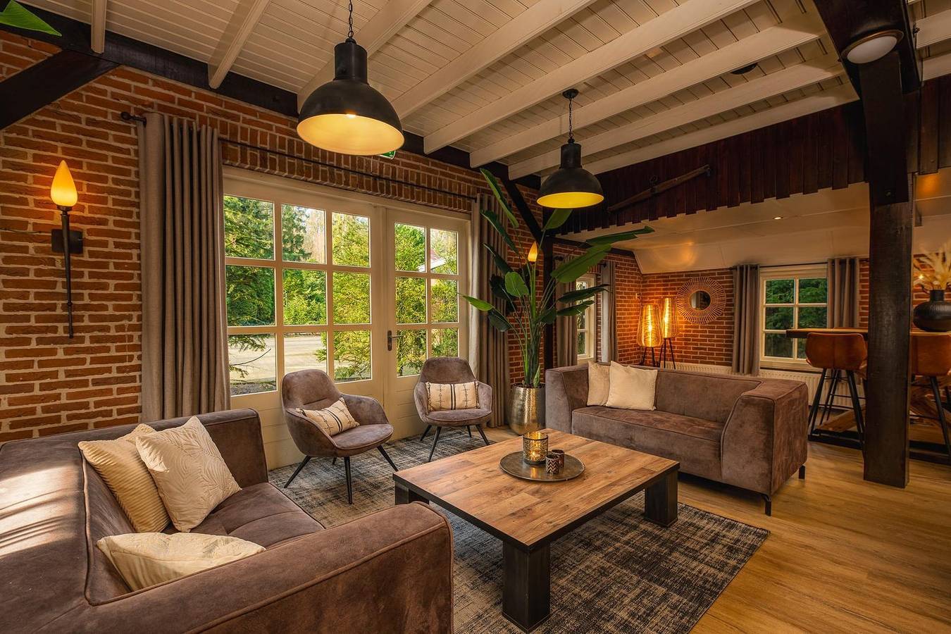 Wunderschöne Gruppenunterkunft für 35 Personen mit Hottub in Losser - Twente in Losser, Twente