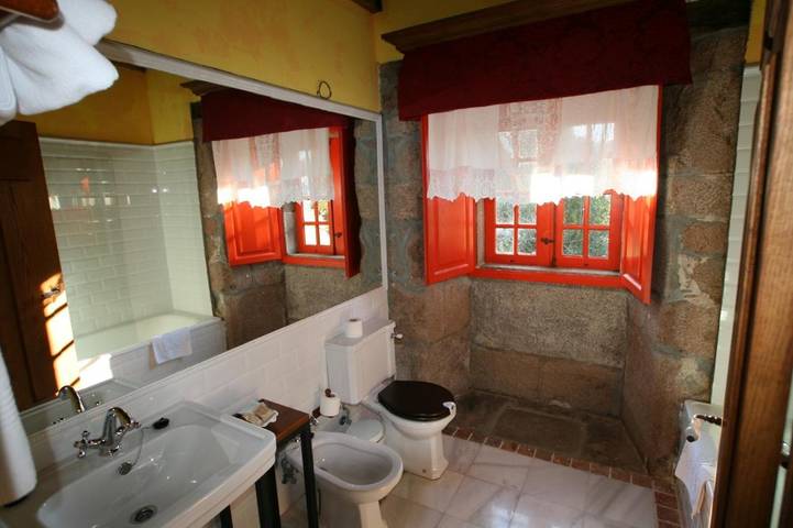 Hotel para 2 personas, con vistas y jardín, Se admiten mascotas en Ribeira Sacra - 2