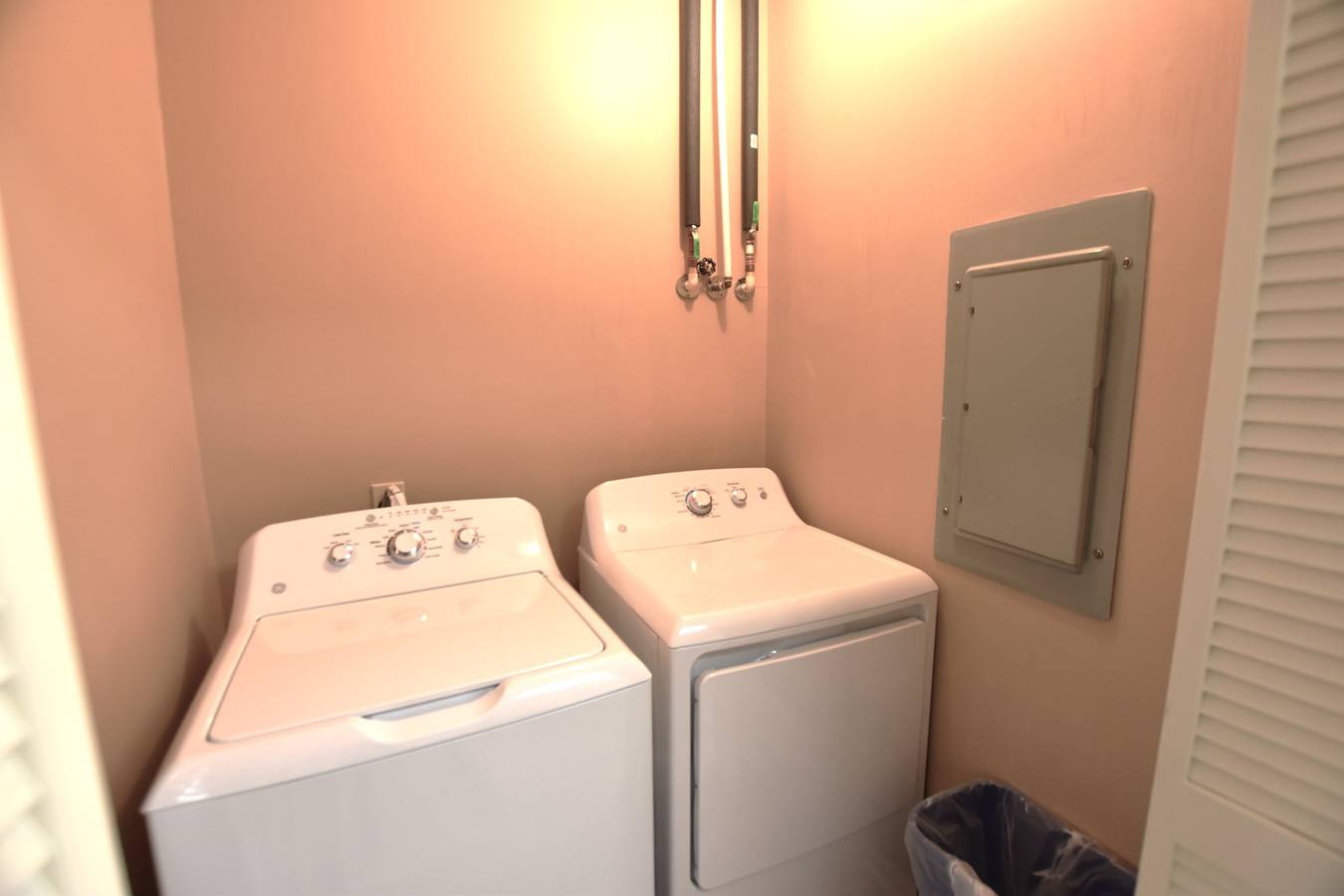 2 Bedrooms at Brigantine Quarters 244 - Flat Bottom Floor in Coligny Beach, Shipyard Plantation