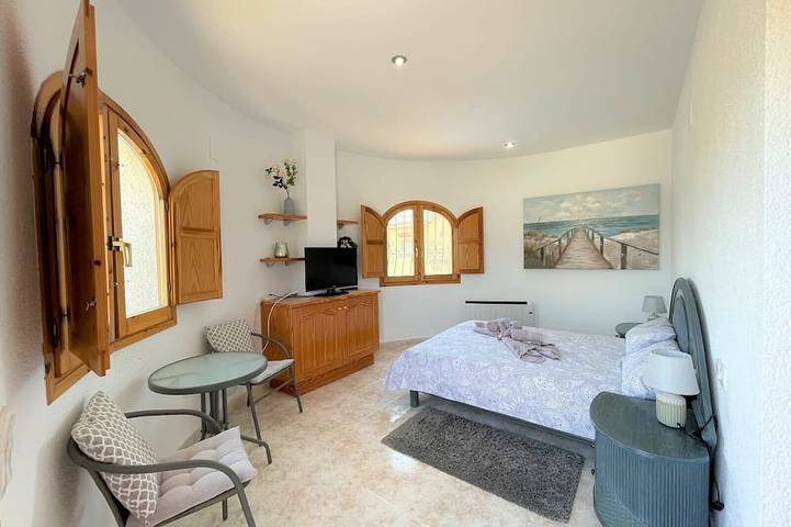 ,Villa Sueños, belle villa bien entretenue avec jardin in Almadrava, Costa Blanca