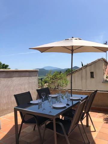 Gîte pour 4 personnes, avec vue et terrasse à Rasteau