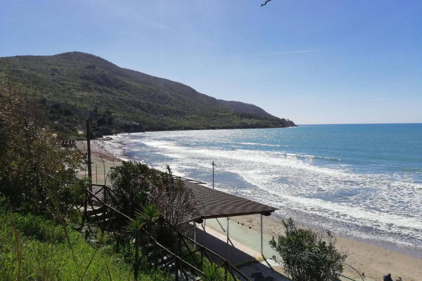 Spacious 1.5km to Beach Apartment with Balcony & Modern Amenities in Agropoli, Cilento Coast