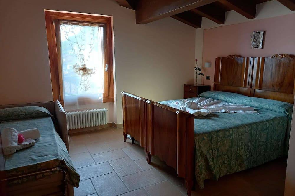 Ganze Wohnung, Wohnung am Iseosee mit herrlicher Aussicht in Vello (Marone), Gemeinde Marone