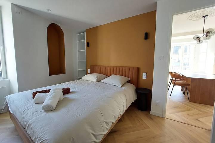 Ganze Wohnung, Le Gally 55m2, Heart of town with garage! in Rodez, Aveyron