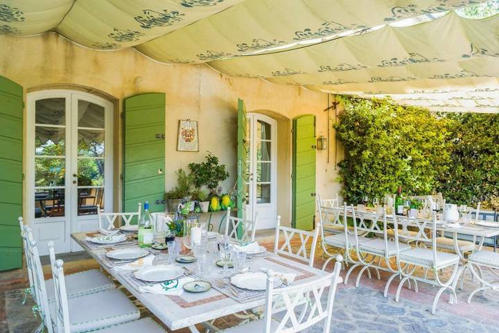 Villa pour 14 personnes, avec Balcon et Terrasse ainsi que Jardin et Vue à Grosseto - 2