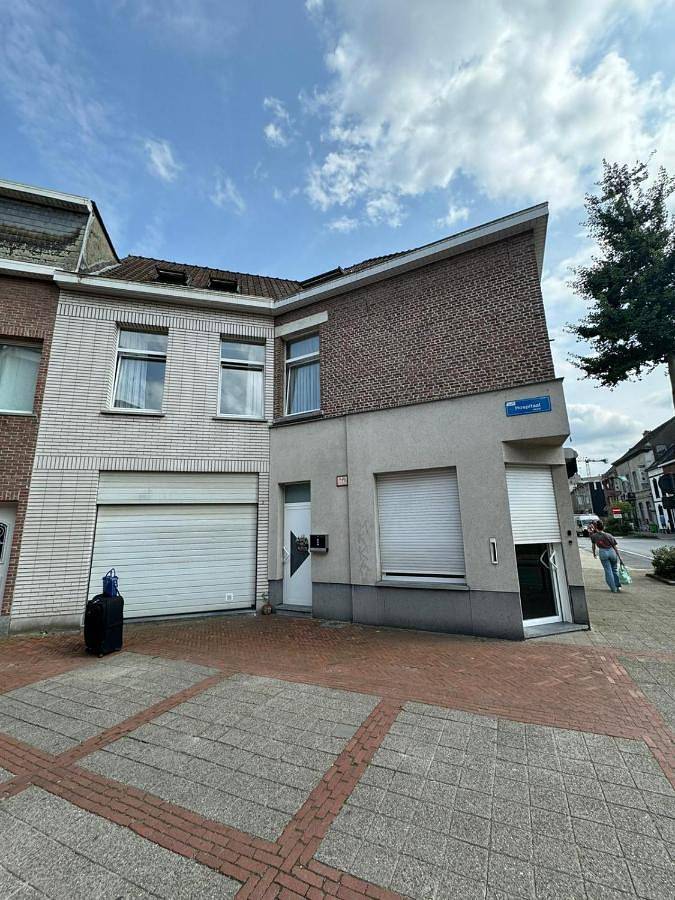 Gîte pour 4 personnes, avec terrasse et vue à Boom