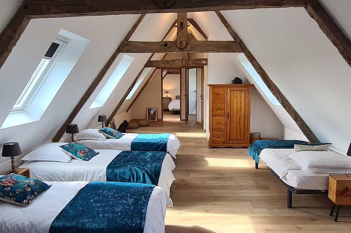 Gîte pour 15 personnes à Lanmérin