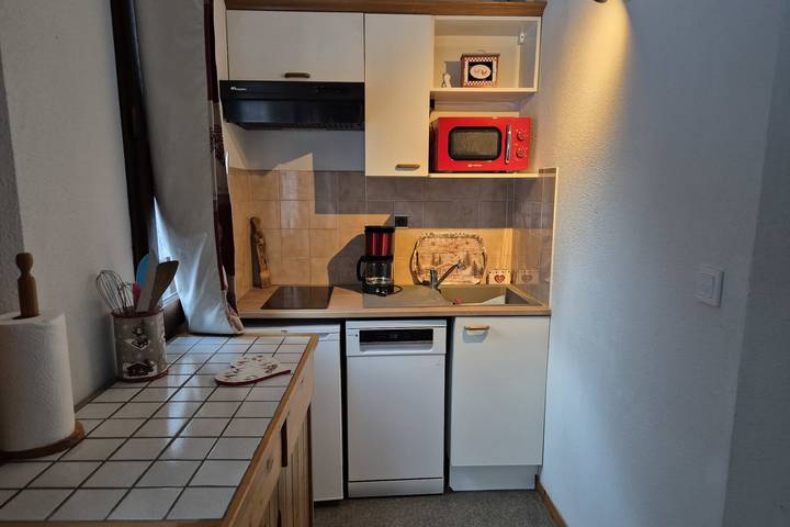 Appartement entier, Appartement 4 personnes, centre de la station Feclaz - acces piscine été in La Féclaz, Les Déserts