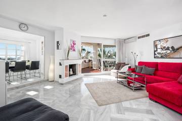 Apartment for 6 People in Benalmádena Costa, Benalmádena, Photo 4