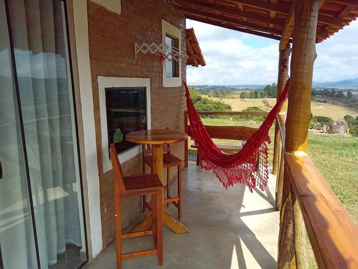 Casas e apartamentos de temporada para 2 pessoas, com jardim e jacuzzi em São Tomé das Letras