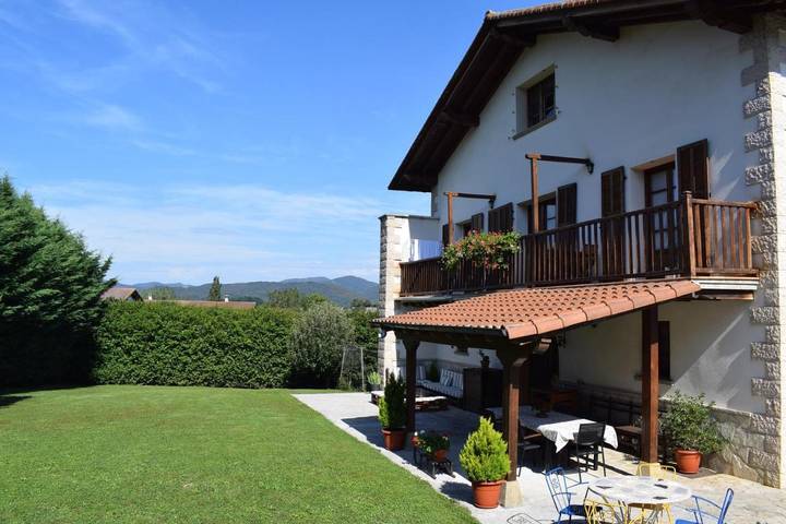 Casa rural para 9 personas, con jardín y vistas en Ulzama - 2