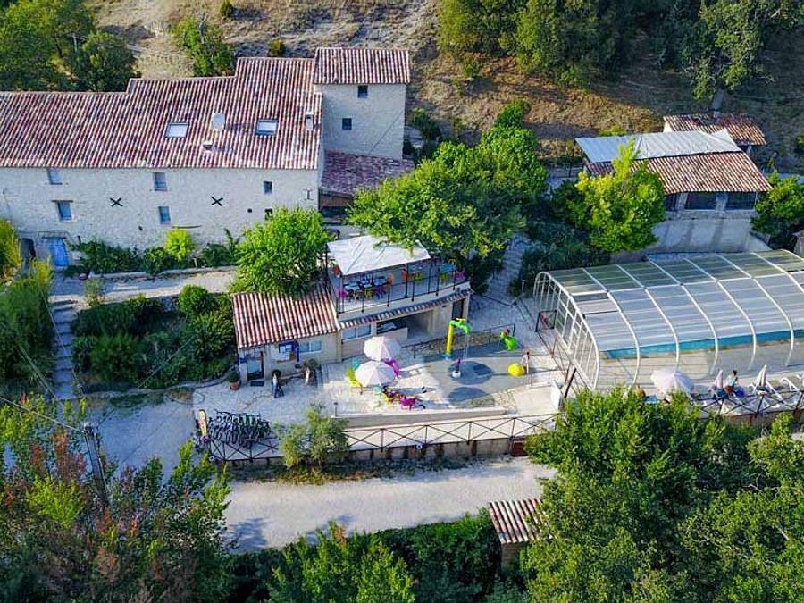 Flower Camping La Beaume - Chalet 5 personas - 28m² Comfort 2 habitaciones + terraza semicubierta in Esparron-de-Verdon, Parc naturel régional du Verdon