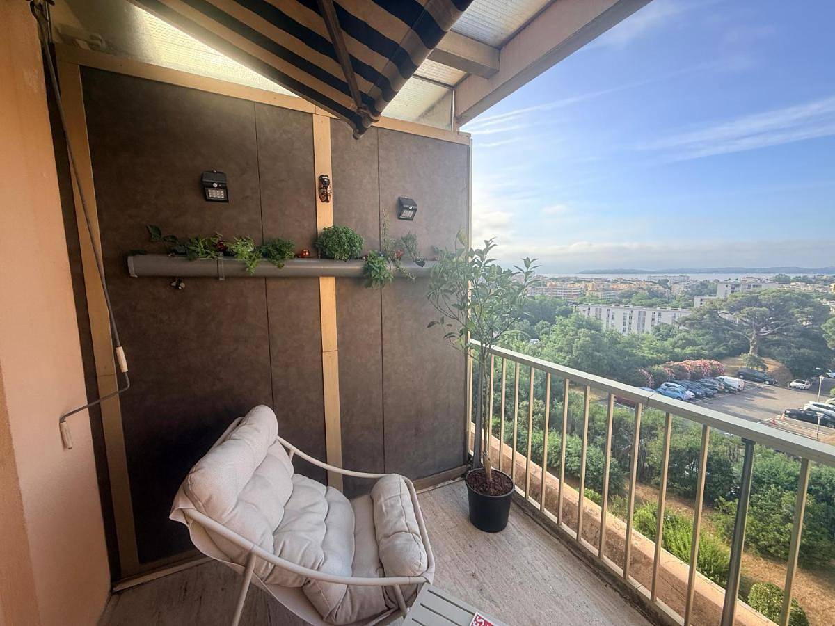 Chambre chez l habitant terrasse vue mer in Sainte-Maxime, Côte méditerranéenne (France)
