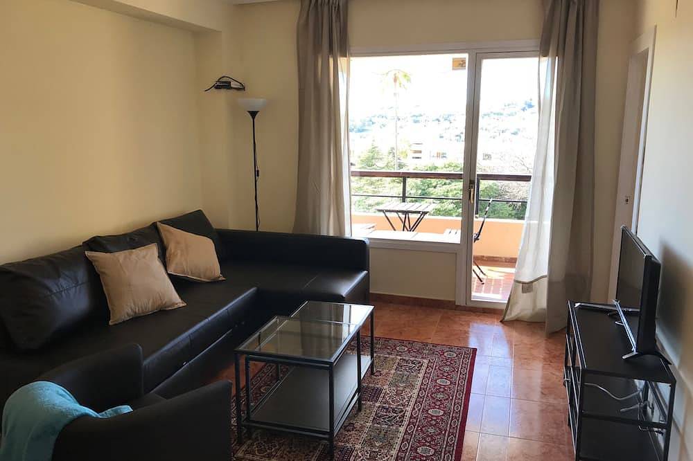 Gorgeous apartment In Marbella in Nueva Andalucia Golf Valley, Marbella