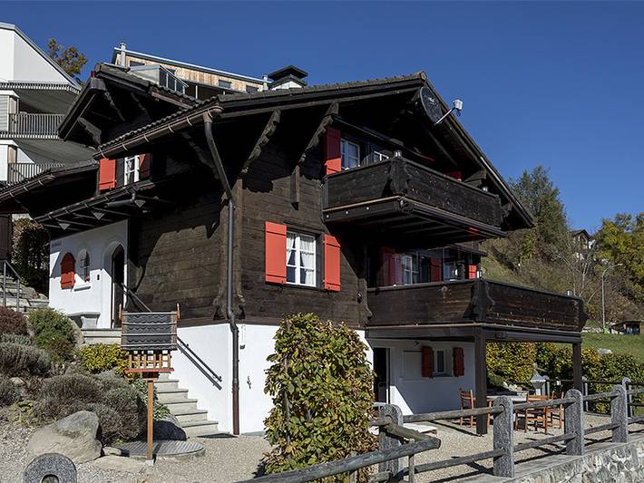 Ferienwohnung für 4 Personen, mit Balkon und Terrasse sowie Garten in Brigels