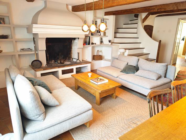 Location de vacances pour 4 personnes, avec terrasse dans Entrevennes