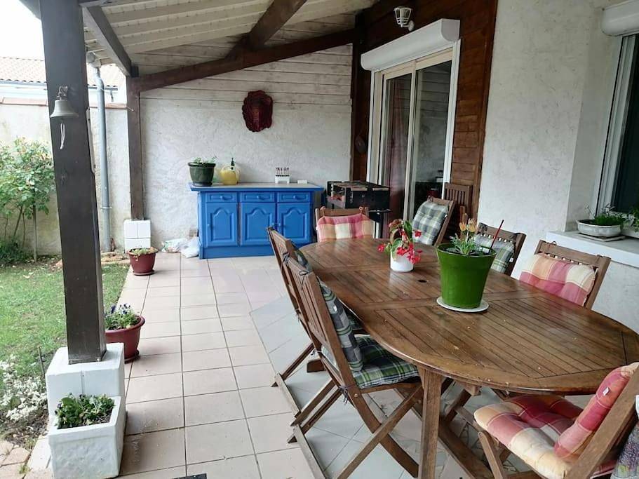 La Porte Bleue in Pouzioux-La-Jarrie, Vouneuil-sous-Biard